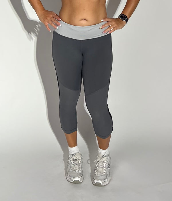 Low rise Lululemon Capris