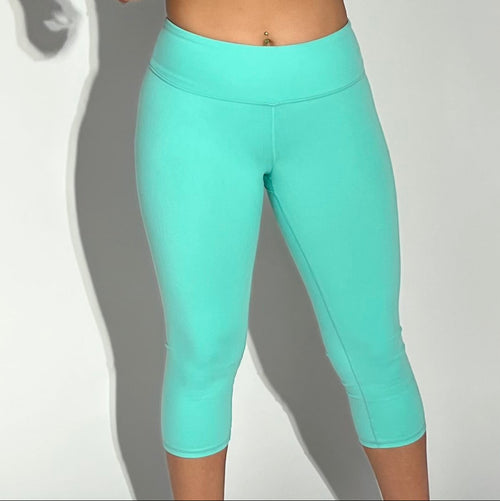 Low Rise Alo Capri Leggings